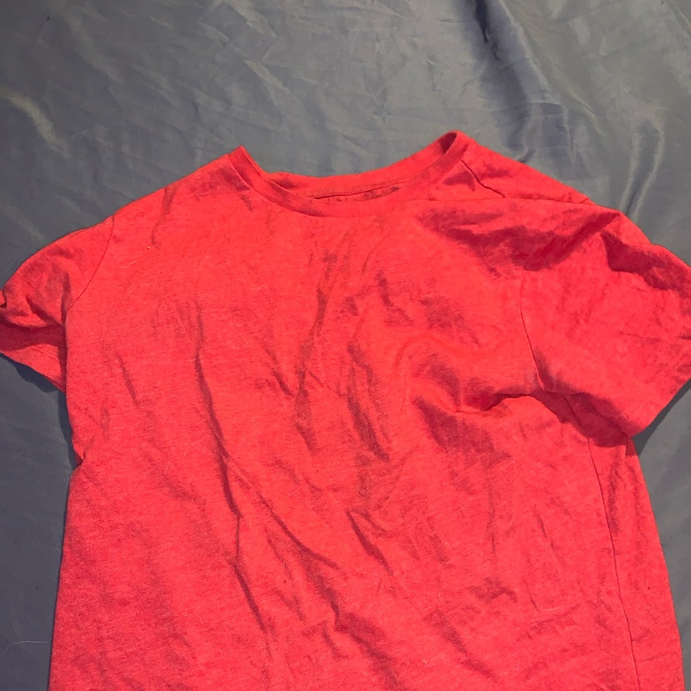 Red Old Navy T-Shirt 14-16 Boys